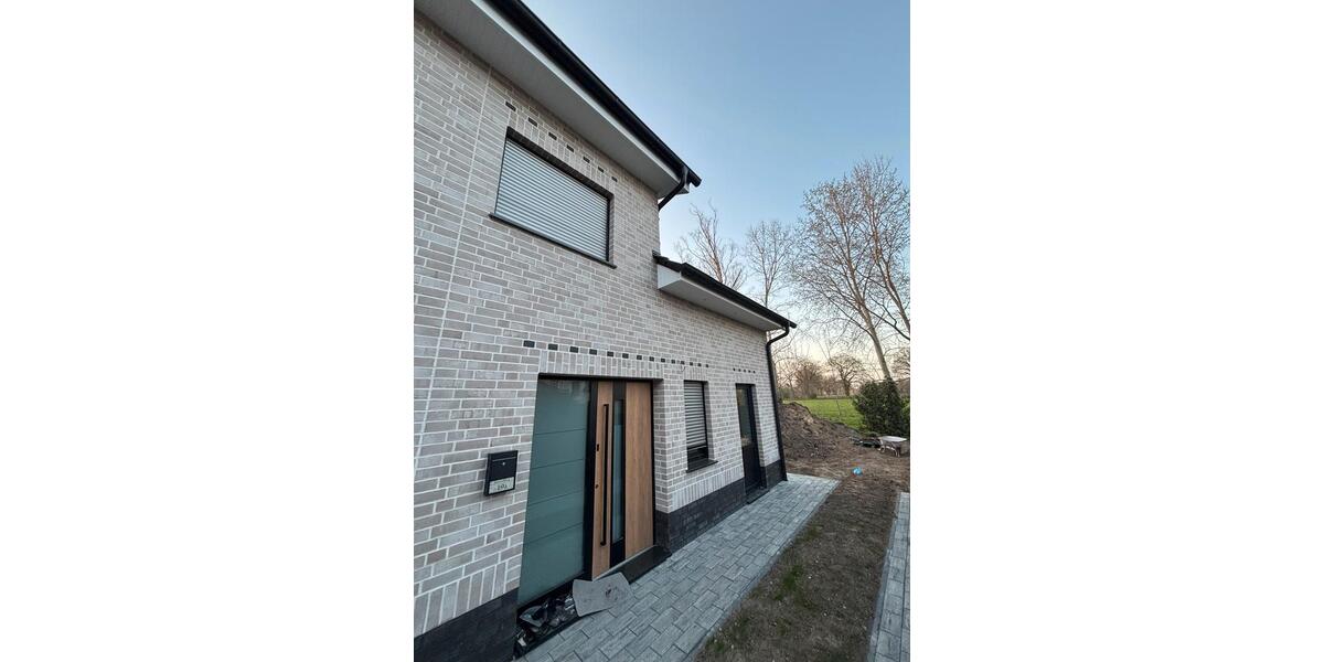 Doppelhaushälfte Oldenburg Ziegelhof - 4 Zimmer, 120 m&sup2;, 1.400&euro; | Angebot:26197216