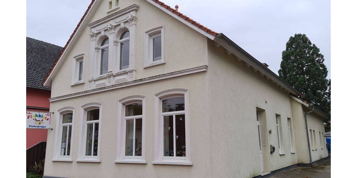 Mehrfamilienhaus, Wohnhaus Varel Varel - 8 Zimmer, 237 m&sup2;, 385.000&euro; | Angebot:25689867