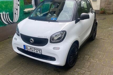 Smart ForTwo 111.000 km 6.200 &euro; Oldenburg 26135