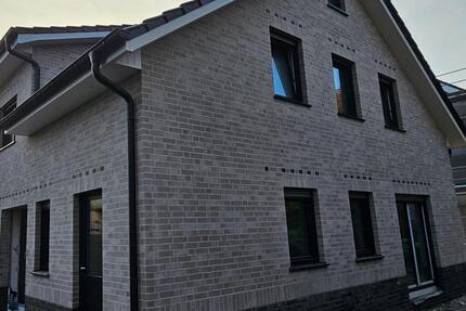 Haus Rastede - 4 Zimmer, 120 m&sup2;, 1.400&euro; | Angebot:24771976