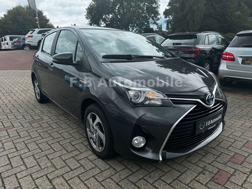 Yaris