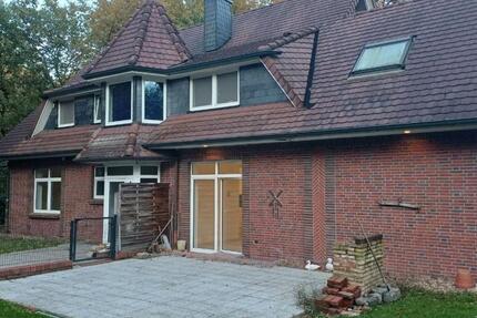 Helle EG-Wohnung in Sandhatten mit Garten + Kaminanschl. 4 zimmer