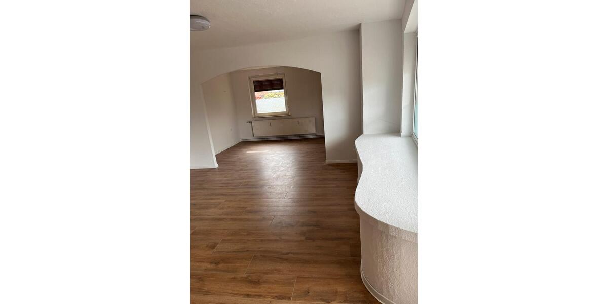 Erdgeschoßwohnung Delmenhorst - 3 Zimmer, 90 m&sup2;, 1.100&euro; | Angebot:26183824