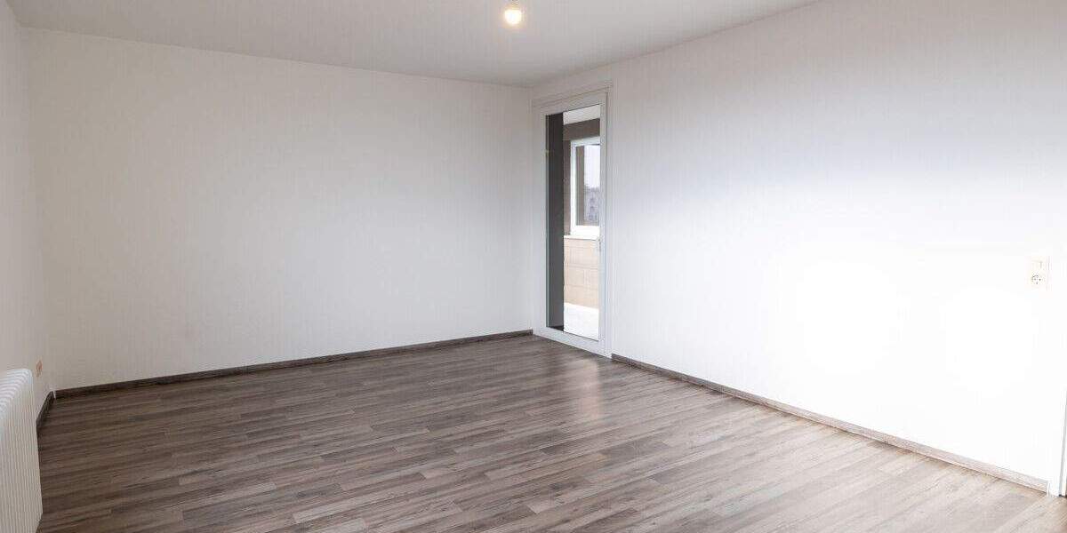 Etagenwohnung Delmenhorst Deichhorst - 2 Zimmer, 74 m&sup2;, 84.000&euro; | Angebot:25228449