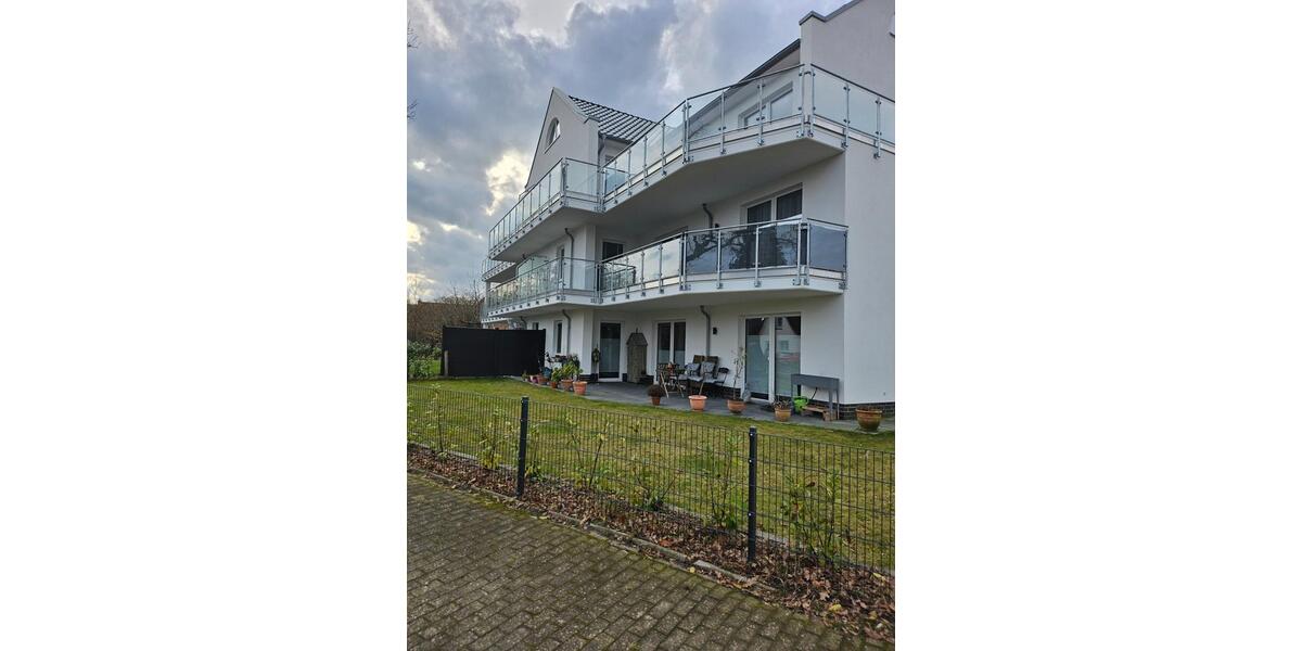 Erdgeschoßwohnung Oldenburg Alexandersfeld - 3 Zimmer, 141 m&sup2;, 1.400&euro; | Angebot:25418693