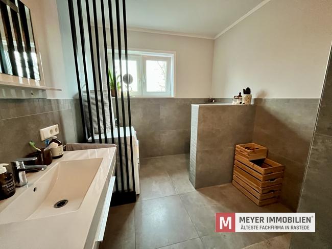 Etagenwohnung Rastede - 2 Zimmer, 81 m&sup2;, 840&euro; | Angebot:25305166