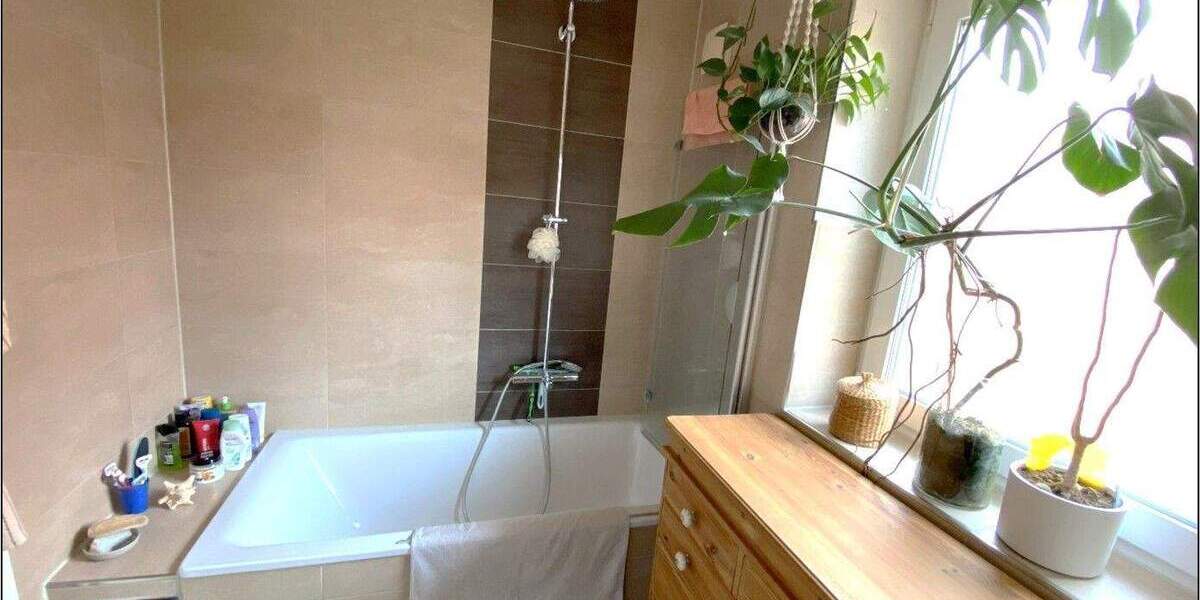 Doppelhaushälfte Oldenburg Ofenerdiek - 4 Zimmer, 100 m&sup2;, 1.200&euro; | Angebot:26731283