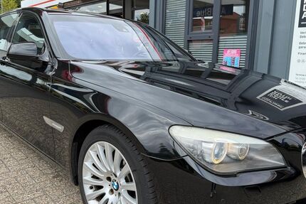 BMW 750 197.000 km 7.990 &euro; Apen 26689