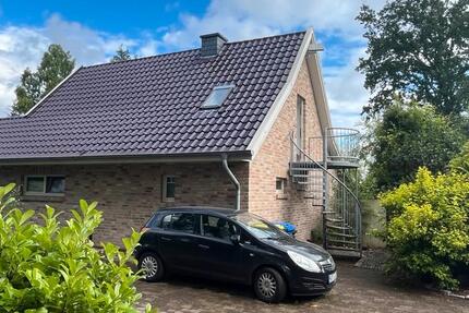 Kleine möblierte Single Wohnung mit Balkon 1.5 zimmer