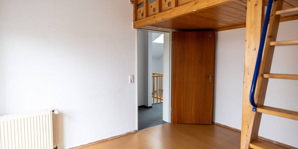 Reihenmittelhaus Delmenhorst Mitte - 5 Zimmer, 108 m&sup2;, 269.000&euro; | Angebot:25737688