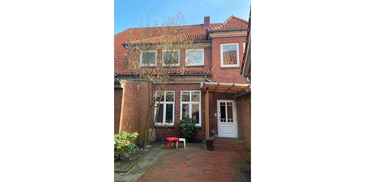 Dachgeschoßwohnung Bad Zwischenahn - 4 Zimmer, 90 m&sup2;, 700&euro; | Angebot:25383144