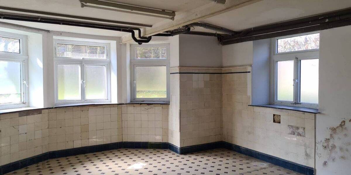 Mehrfamilienhaus, Wohnhaus Varel - 1 Zimmer, 300 m&sup2;, 425.000&euro; | Angebot:26501896