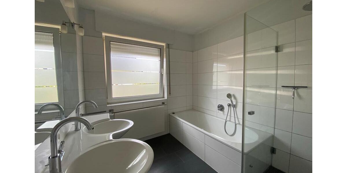 Erdgeschoßwohnung Friesoythe - 4 Zimmer, 115 m&sup2;, 1.180&euro; | Angebot:25987055