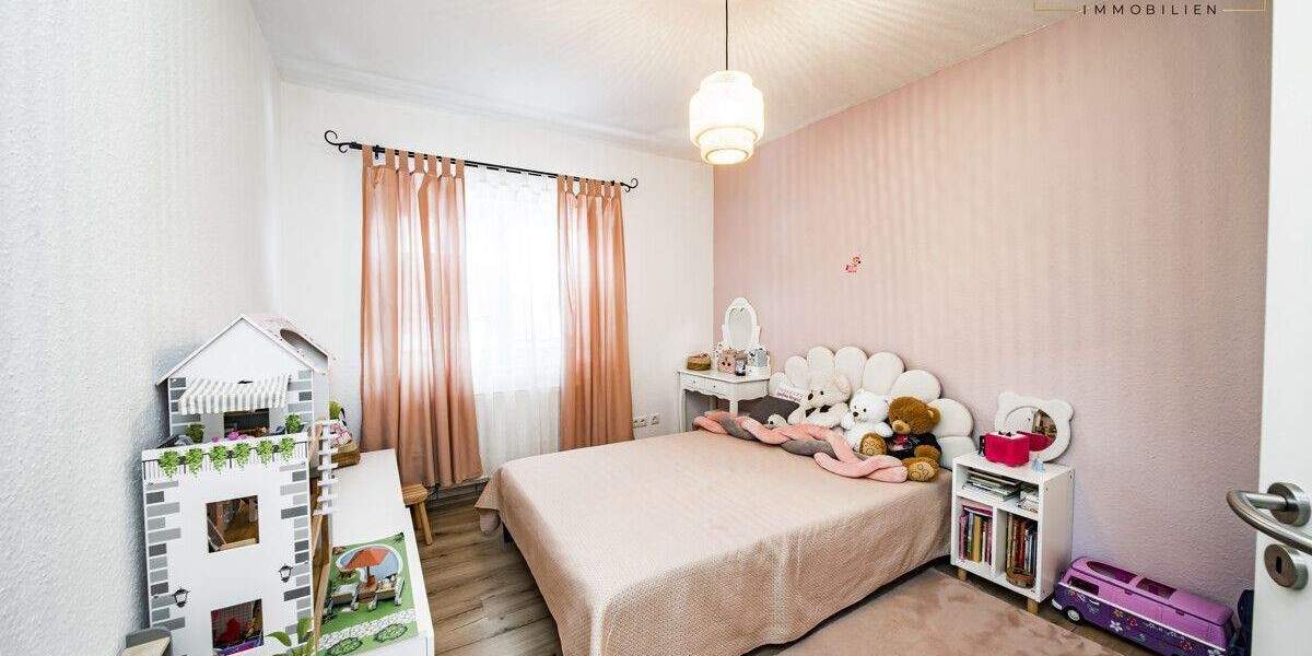 Mehrfamilienhaus, Wohnhaus Friesoythe - 8 Zimmer, 239 m&sup2;, 699.000&euro; | Angebot:25736406