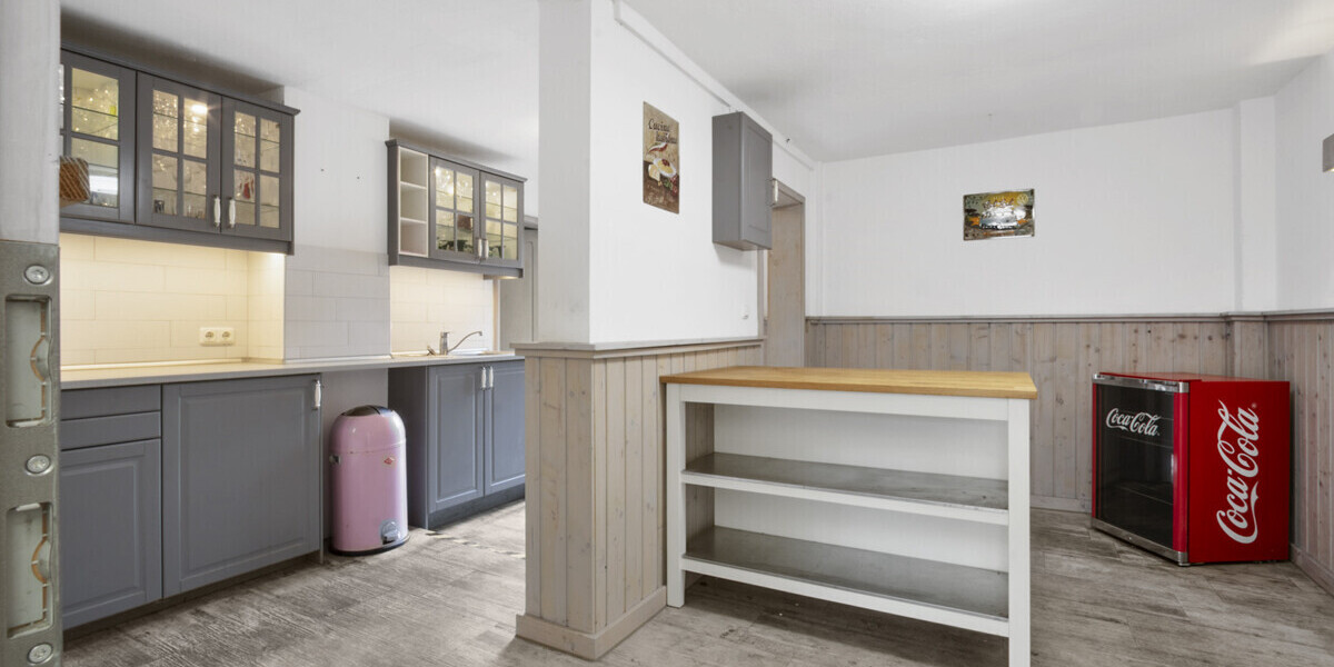 Ganderkesee - Heide Sanierungsbedürftiges Einfamilienhaus mit Pool und Pool Haus in Top Lage - Einfamilienhaus Ganderkesee | Angebot:26932074