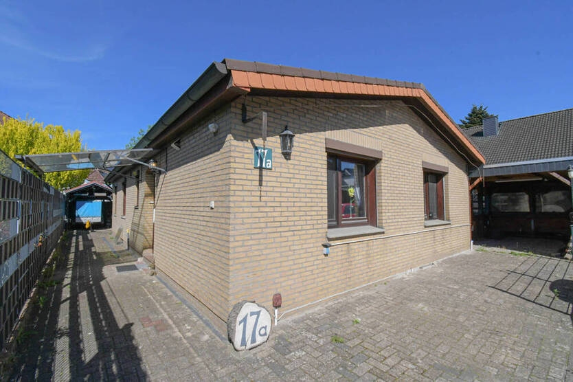 6568 - Platz für die ganze Familie - Bungalow mit Garten in Alt-Osternburg