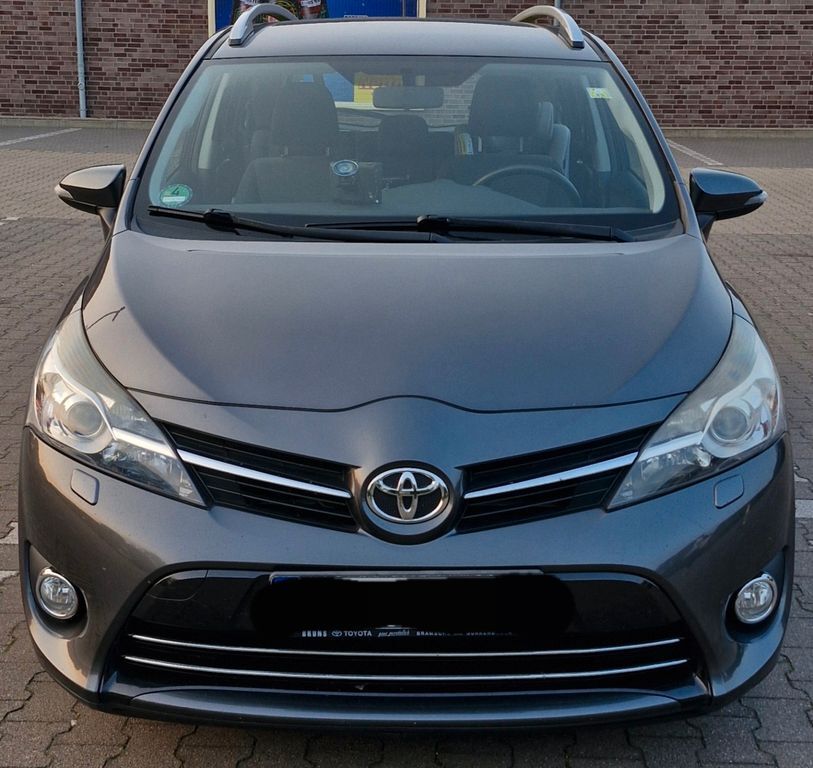 Toyota Verso 161.000 km 9.400 € Delmenhorst 27751