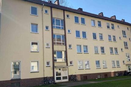 Helle 1-Zimmer-Wohnung mit Balkon zimmer