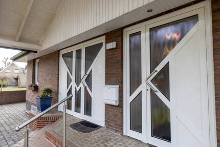 *** ZWEIFAMILIENHAUS in TOP LAGE mit TOP ZUSTAND und MODERNISIERTEM DACH *** 5 zimmer