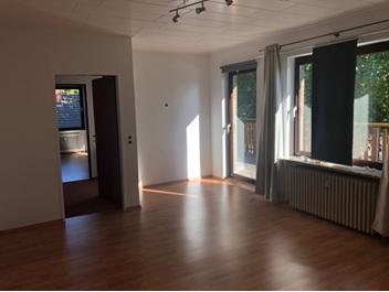 Etagenwohnung Hude (Oldenburg) - 4 Zimmer, 150 m&sup2;, 1.100&euro; | Angebot:26253954