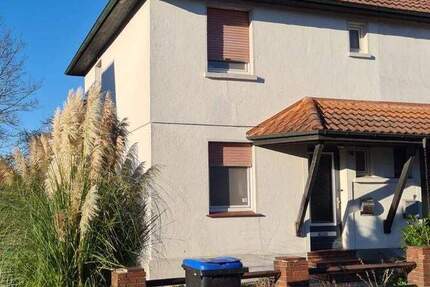 Haus Varel - 4 Zimmer, 70 m&sup2;, 129.000&euro; | Angebot:25689874