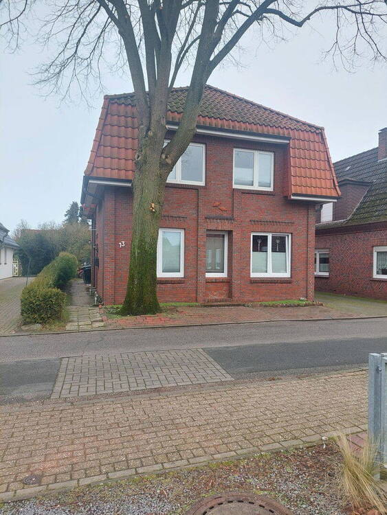 6 ZKB Einfamilienhaus mit großem Grundstück