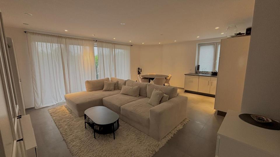 Zentrale Erdgeschosswohnung zimmer