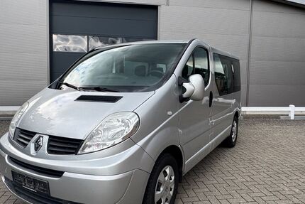 Renault Trafic 153.000 km 10.800 &euro; Ganderkesse 27777