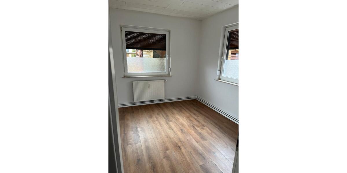 Erdgeschoßwohnung Delmenhorst - 3 Zimmer, 90 m&sup2;, 1.100&euro; | Angebot:26183824