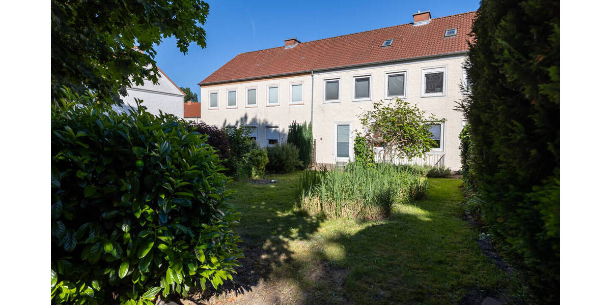Mehrfamilienhaus, Wohnhaus Delmenhorst Deichhorst - 6 Zimmer, 136 m&sup2;, 199.000&euro; | Angebot:26741533