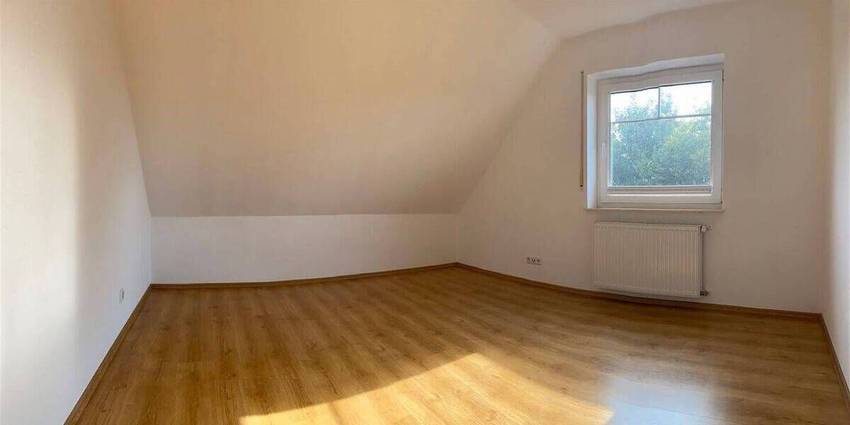 Privatstraße- gepflegtes Einfamilienhaus mit Doppelcarport 6 zimmer