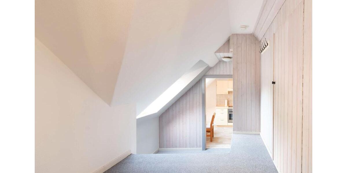 Dachgeschoßwohnung Westerstede - 2 Zimmer, 48 m&sup2;, 450&euro; | Angebot:26057188