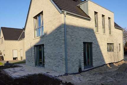 Haus Oldenburg Ziegelhof - 4 Zimmer, 121 m&sup2;, 439.000&euro; | Angebot:25479144