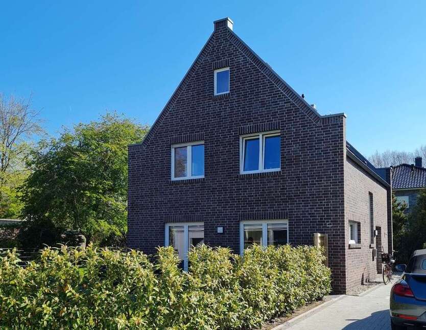 Haus zum Kaufen in Oldenburg Alexandersfeld 430.610 € 107 m²