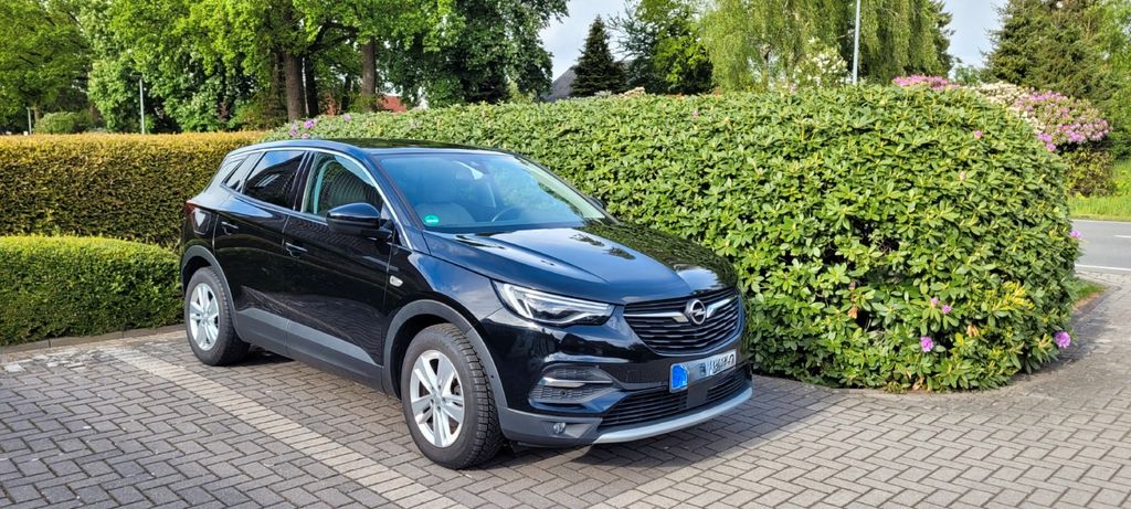 Opel Grandland (X) 108.000 km 13.500 &euro; Oldenburg 26123