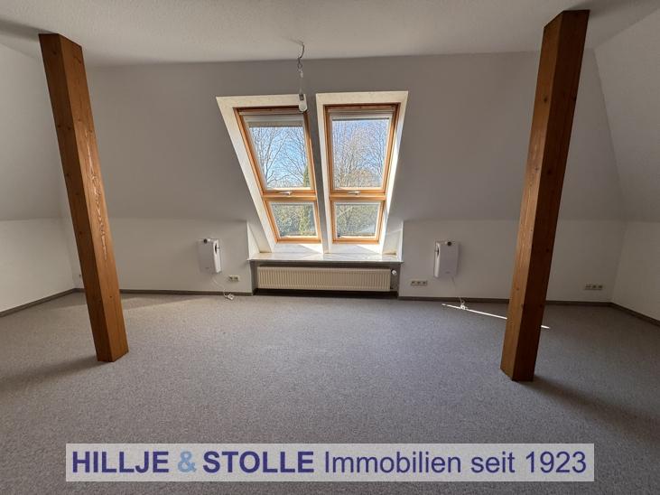 Einfamilienhaus Rastede - 6 Zimmer, 157 m&sup2;, 1.500&euro; | Angebot:25918933