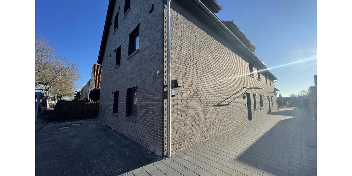 Dachgeschoßwohnung Delmenhorst Deichhorst - 3 Zimmer, 103 m&sup2;, 1.140&euro; | Angebot:24801222