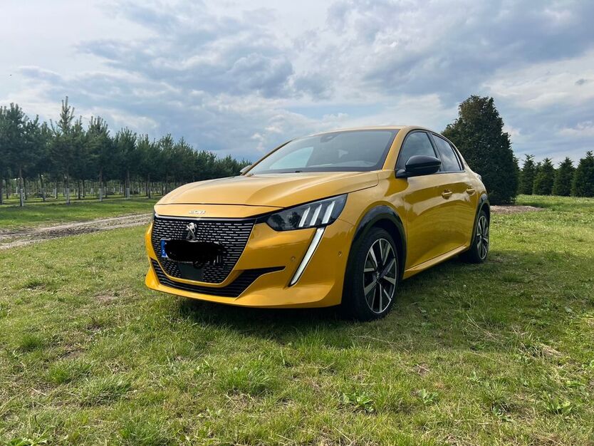 Peugeot 208 74.500 km 15.500 € Wiefelstede 26215