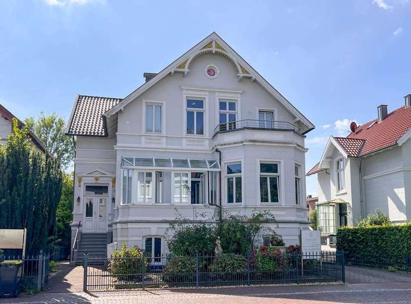 Haus zum Kaufen in Oldenburg 1.190.000 € 402 m²