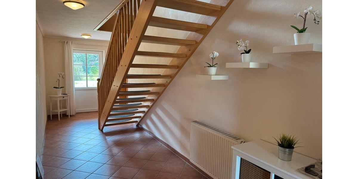 Wohnen wie im Haus: Schöne Maisonette mit Loggia, Doppelgarage... 5 zimmer