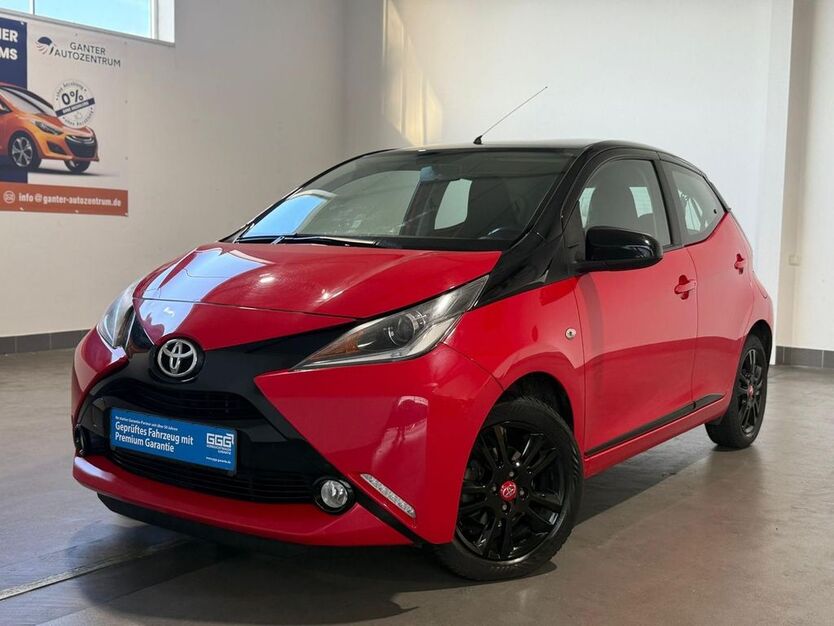 Toyota Aygo (X) 73.639 km 9.790 € Ganderkesee 27777