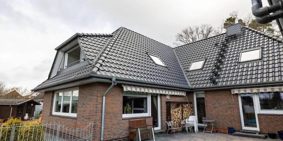 *** ZWEIFAMILIENHAUS in TOP LAGE mit TOP ZUSTAND und MODERNISIERTEM DACH *** 5 zimmer