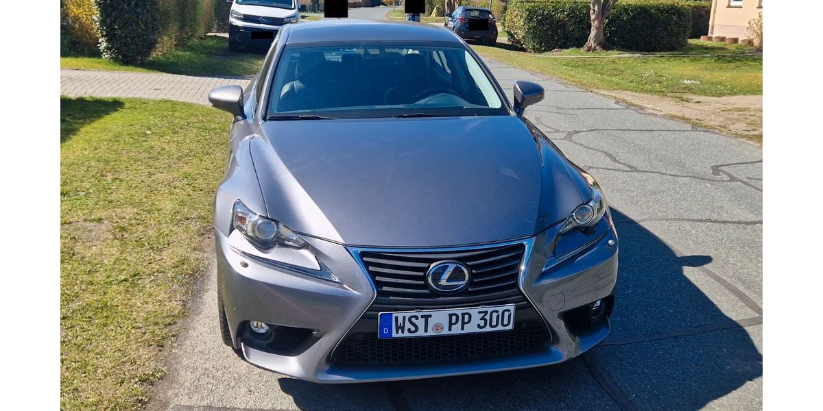 Lexus IS 300 75.000 km 22.999 &euro; Westerstede 26655