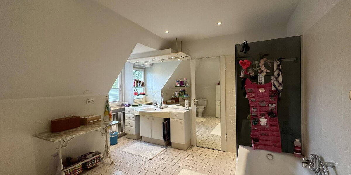 Bungalow Bad Zwischenahn Bad Zwischenahn II - 7 Zimmer, 300 m&sup2;, 839.000&euro; | Angebot:26290121