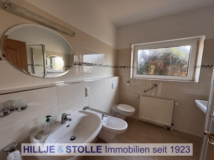 Einfamilienhaus Rastede - 6 Zimmer, 157 m&sup2;, 1.500&euro; | Angebot:25918933