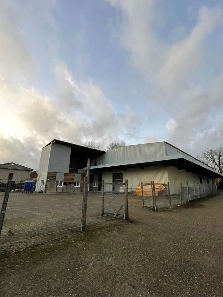 Grundstück in Oldenburg 999.000 € 2531 m²