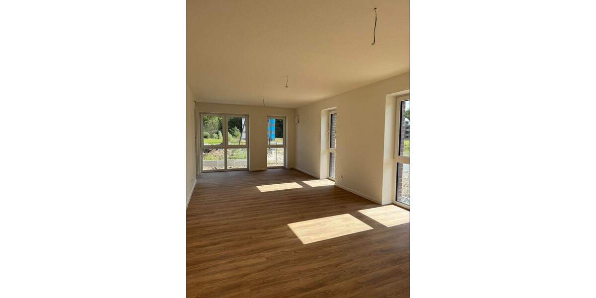 Großzügige Erdgeschosswohnung am Fliegerhorst in Oldenburg ! 3 zimmer