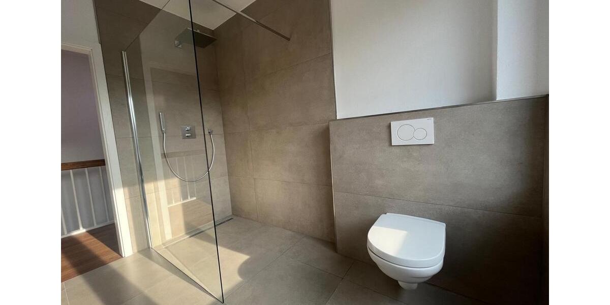 Reihenhaus Oldenburg Etzhorn - 5 Zimmer, 140 m&sup2;, 1.800&euro; | Angebot:26151928