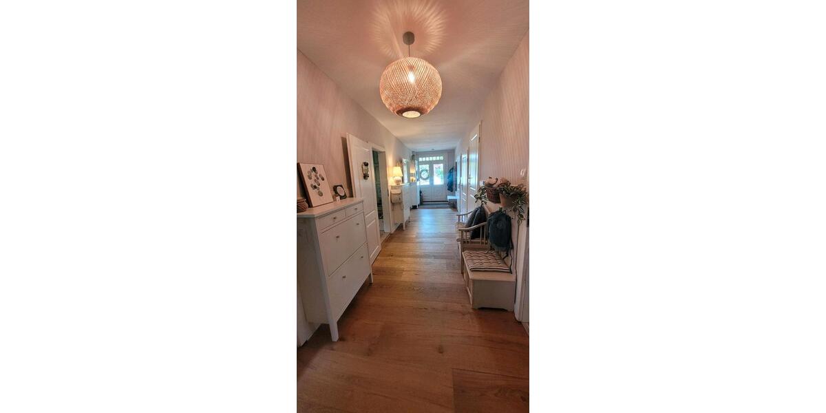 Einfamilienhaus Schwanewede - 10 Zimmer, 186 m&sup2;, 575.000&euro; | Angebot:26800179