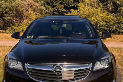 Opel Insignia 177.000 km 7.700 &euro; Delmenhorst 27753
